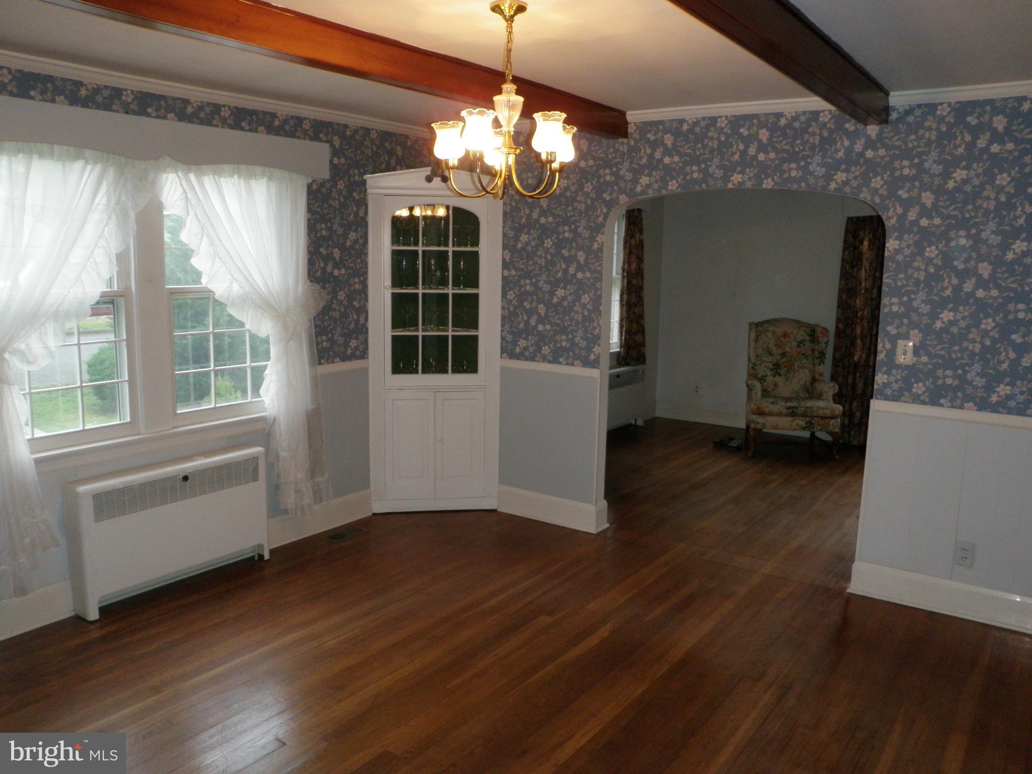 126 Cecil Road Pasadena, MD 21122 - Photo 10 of 30 Dining Room
