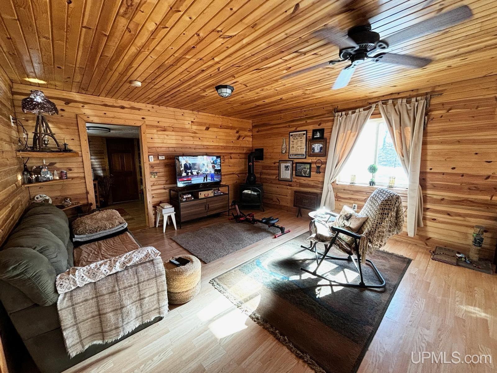 1772 West Maple Ridge 37 Road Rock, MI 49880 - Photo 6 of 11