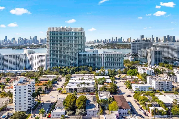 $349,000 | 1515 West Avenue, Unit 9, Miami Beach, FL 33139