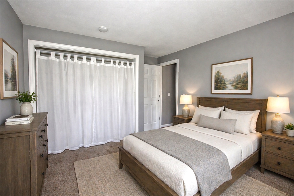 90 Teakwood Road Springfield, MA 01128 - Photo 17 of 39
