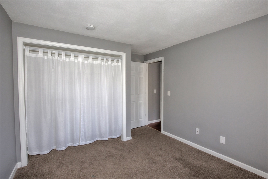 90 Teakwood Road Springfield, MA 01128 - Photo 18 of 39