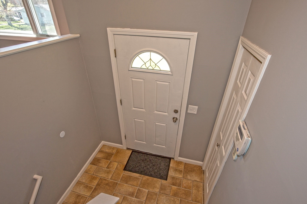 90 Teakwood Road Springfield, MA 01128 - Photo 22 of 39