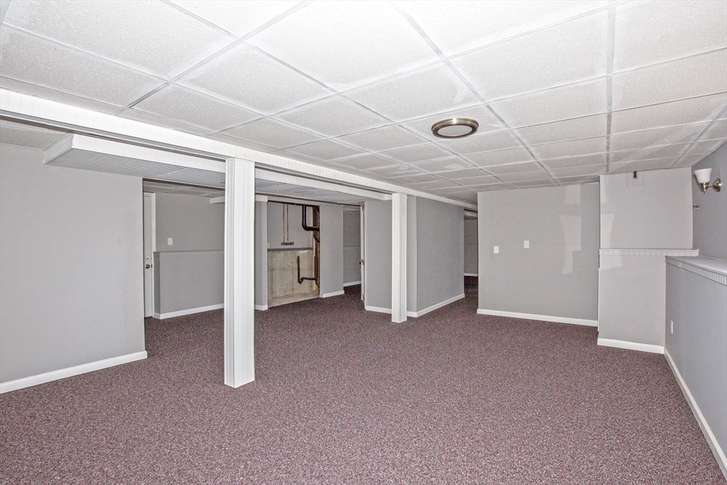 90 Teakwood Road Springfield, MA 01128 - Photo 26 of 39