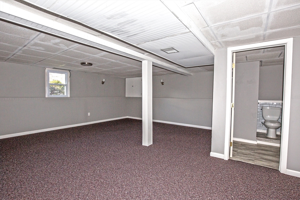 90 Teakwood Road Springfield, MA 01128 - Photo 28 of 39