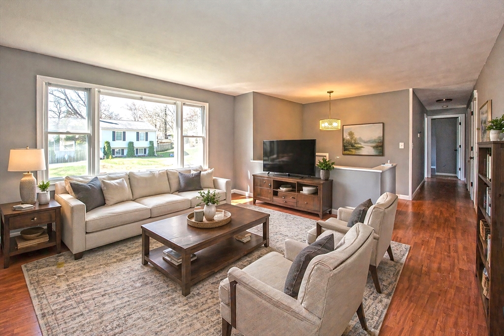 90 Teakwood Road Springfield, MA 01128 - Photo 9 of 39