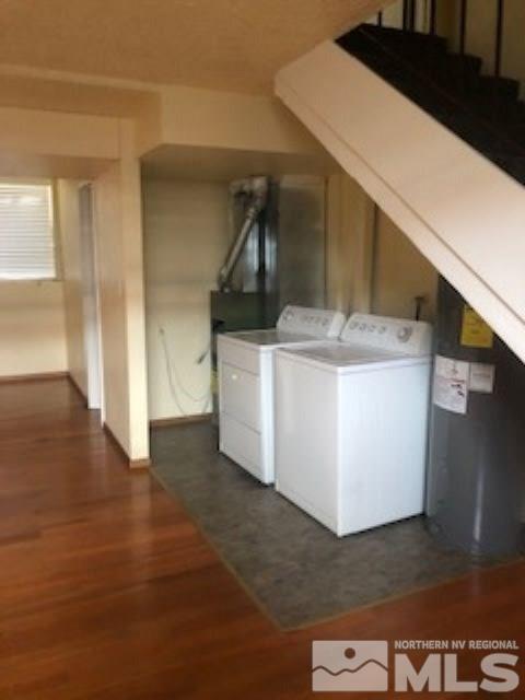 1408 East 9th Street, Unit 2 Reno, NV 89512 - Photo 5 of 10 a view of a hallway with entryway