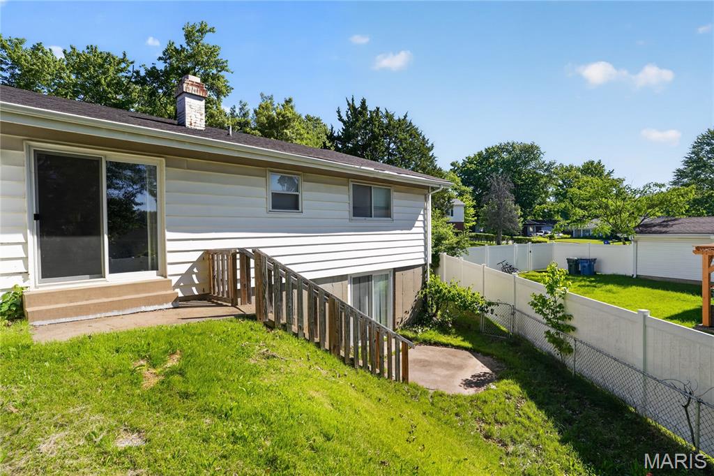 11874 Beckett Fall Road Florissant, MO 63033 - Photo 2 of 34