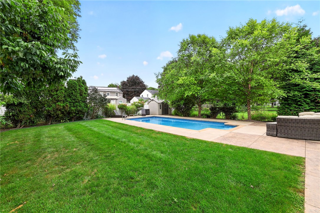 106 Stonehenge Road Irondequoit, NY 14609 - Photo 8 of 42 Gallery Image 8