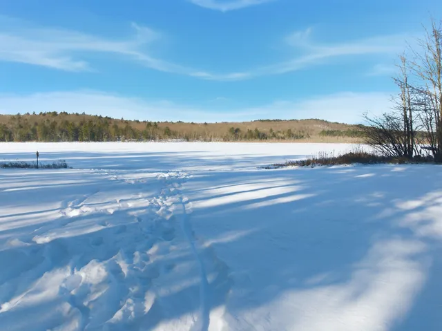 $360,000 | 12 Gary Road, Dunbarton, NH 03046