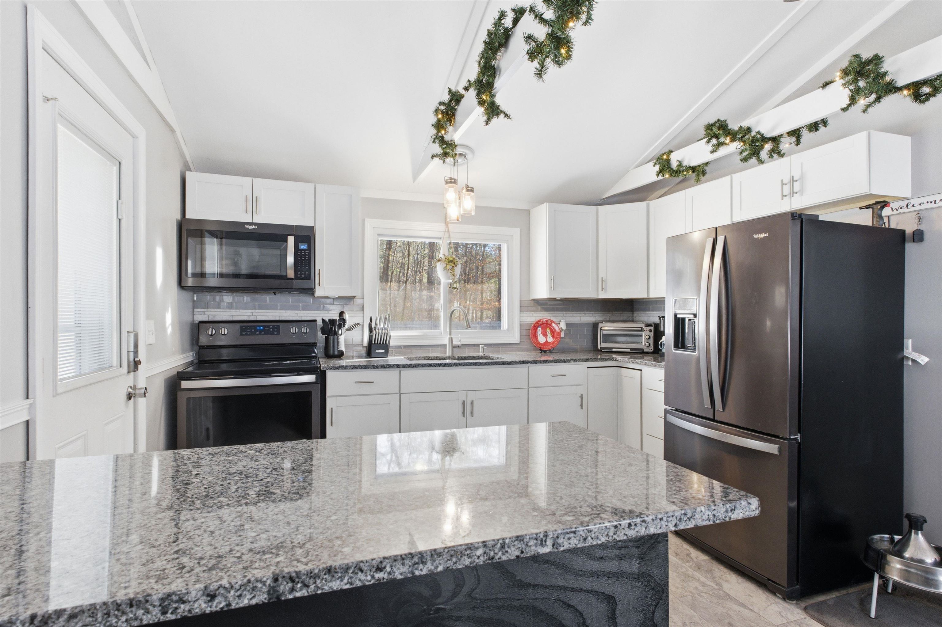 12 Gary Road Dunbarton, NH 03046 - Photo 10 of 48