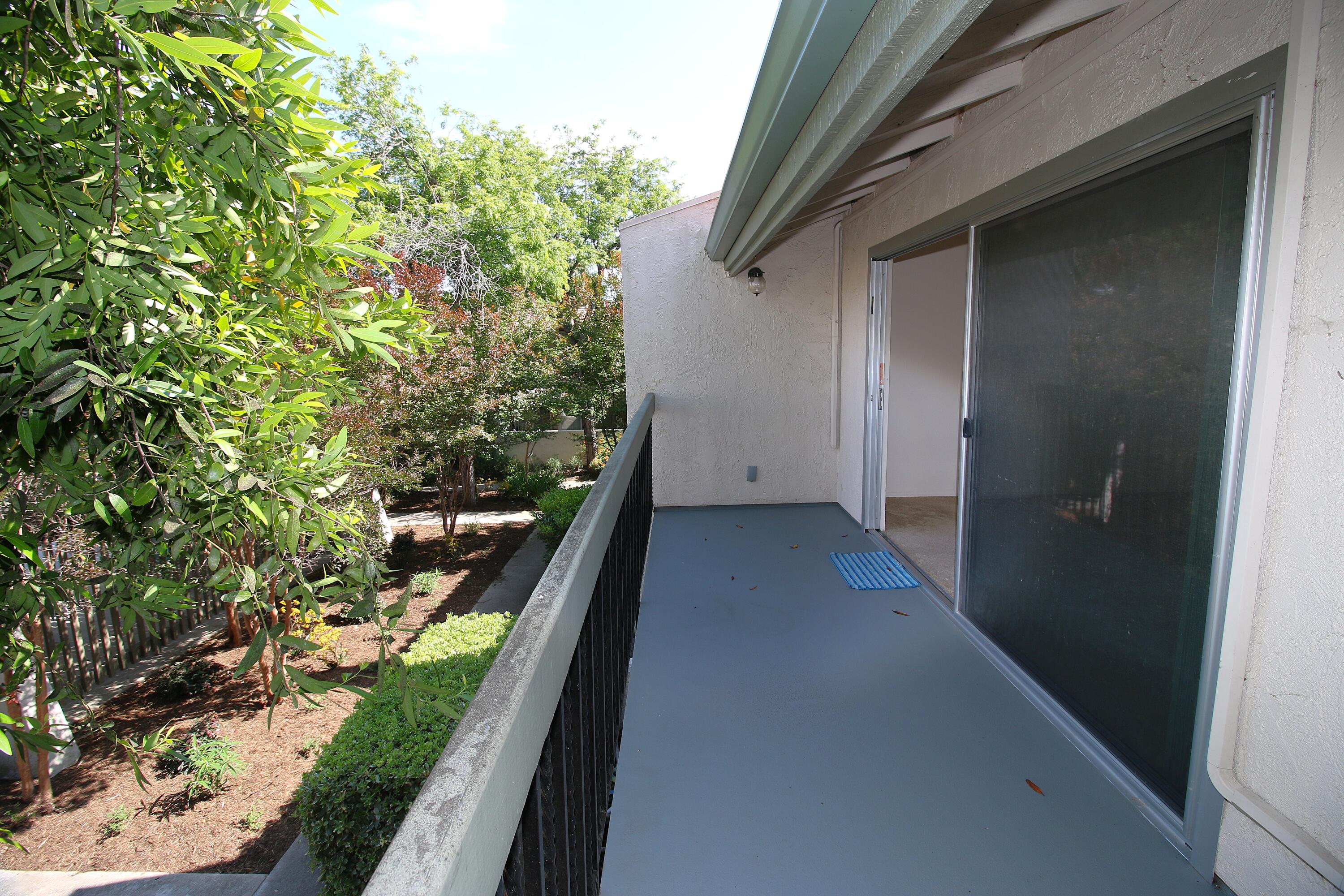 5518 Armitos Avenue, Unit 86 Goleta, CA 93117 - Photo 5 of 8 Balcony