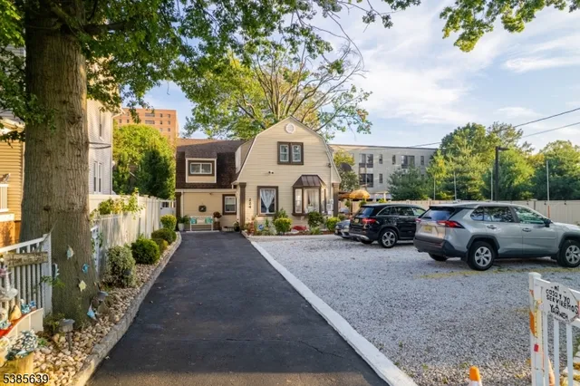 $669,000 | 224 Edgar Place, Elizabeth, NJ 07202