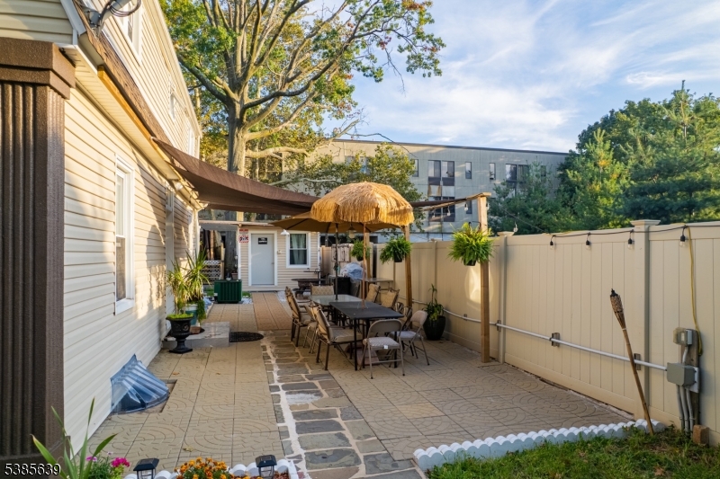 224 Edgar Place Elizabeth, NJ 07202 - Photo 4 of 35