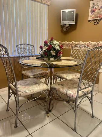 $2,000 | 7831 Willow Spring Drive, Unit 524, Lake Worth, FL 33467