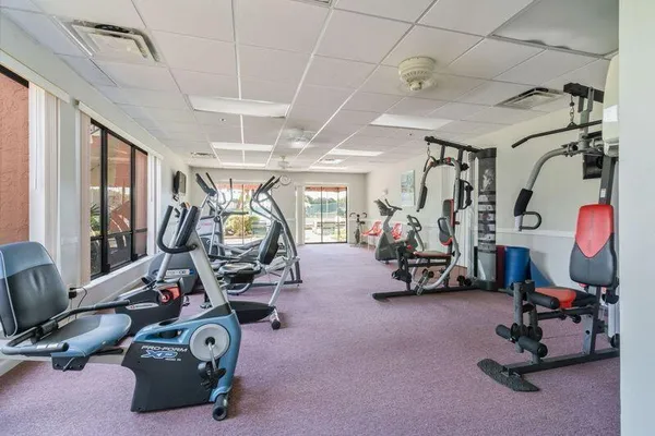 $2,000 | 7831 Willow Spring Drive, Unit 524, Lake Worth, FL 33467