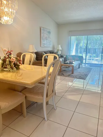 $2,000 | 7831 Willow Spring Drive, Unit 524, Lake Worth, FL 33467