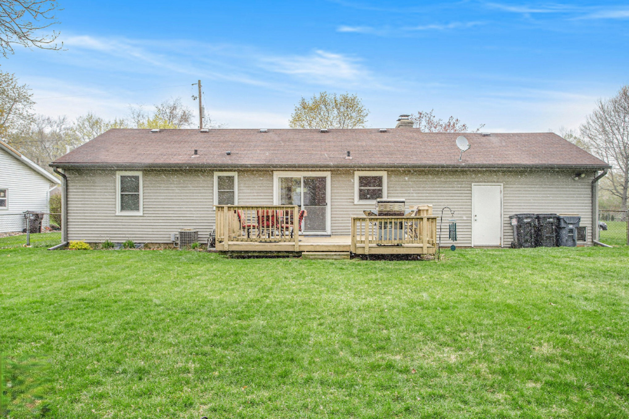 2129 Ridgefield Road Portage, MI 49024 - Photo 4 of 29 _MG_8989