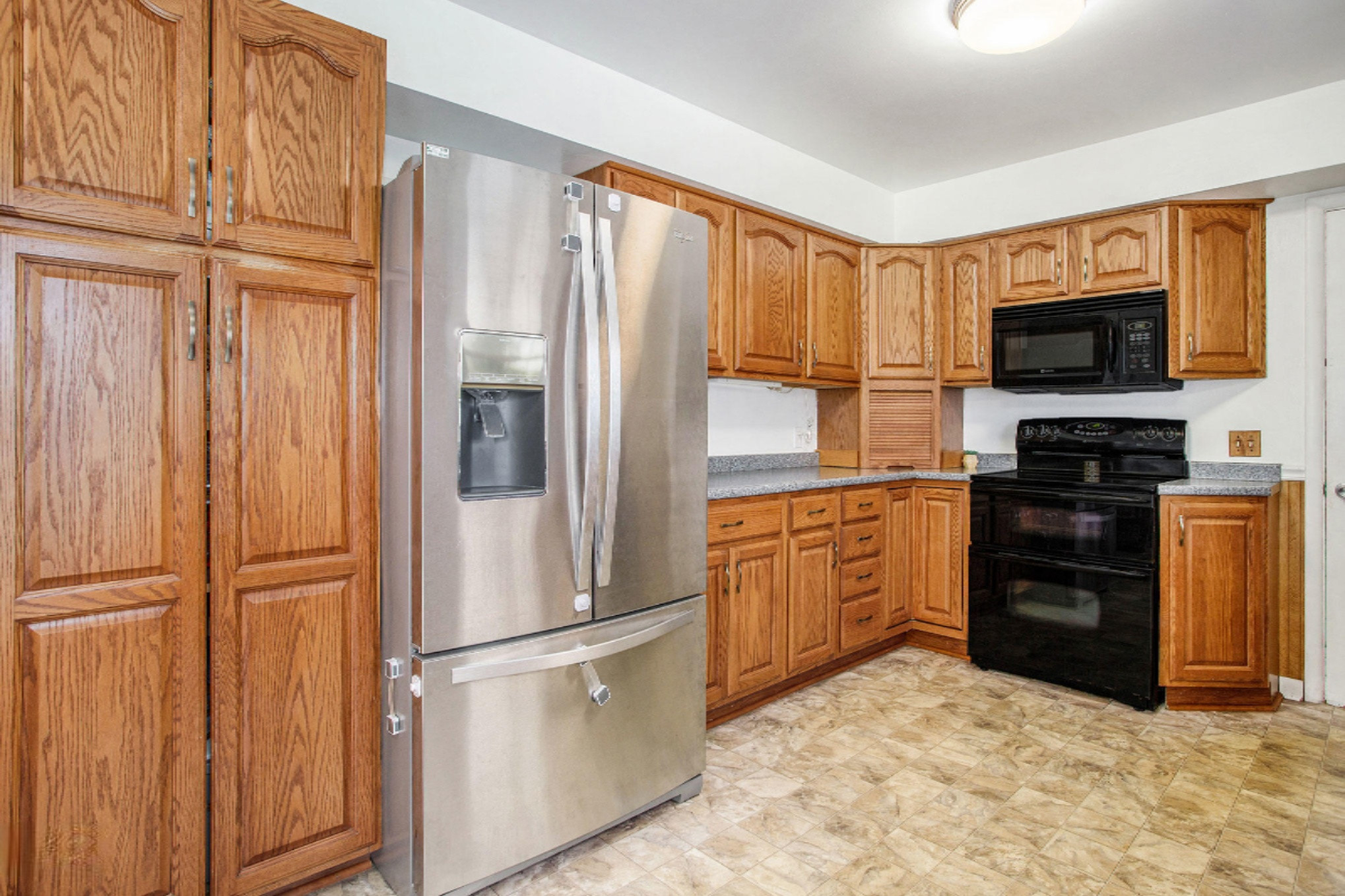 2129 Ridgefield Road Portage, MI 49024 - Photo 10 of 29 _MG_8997