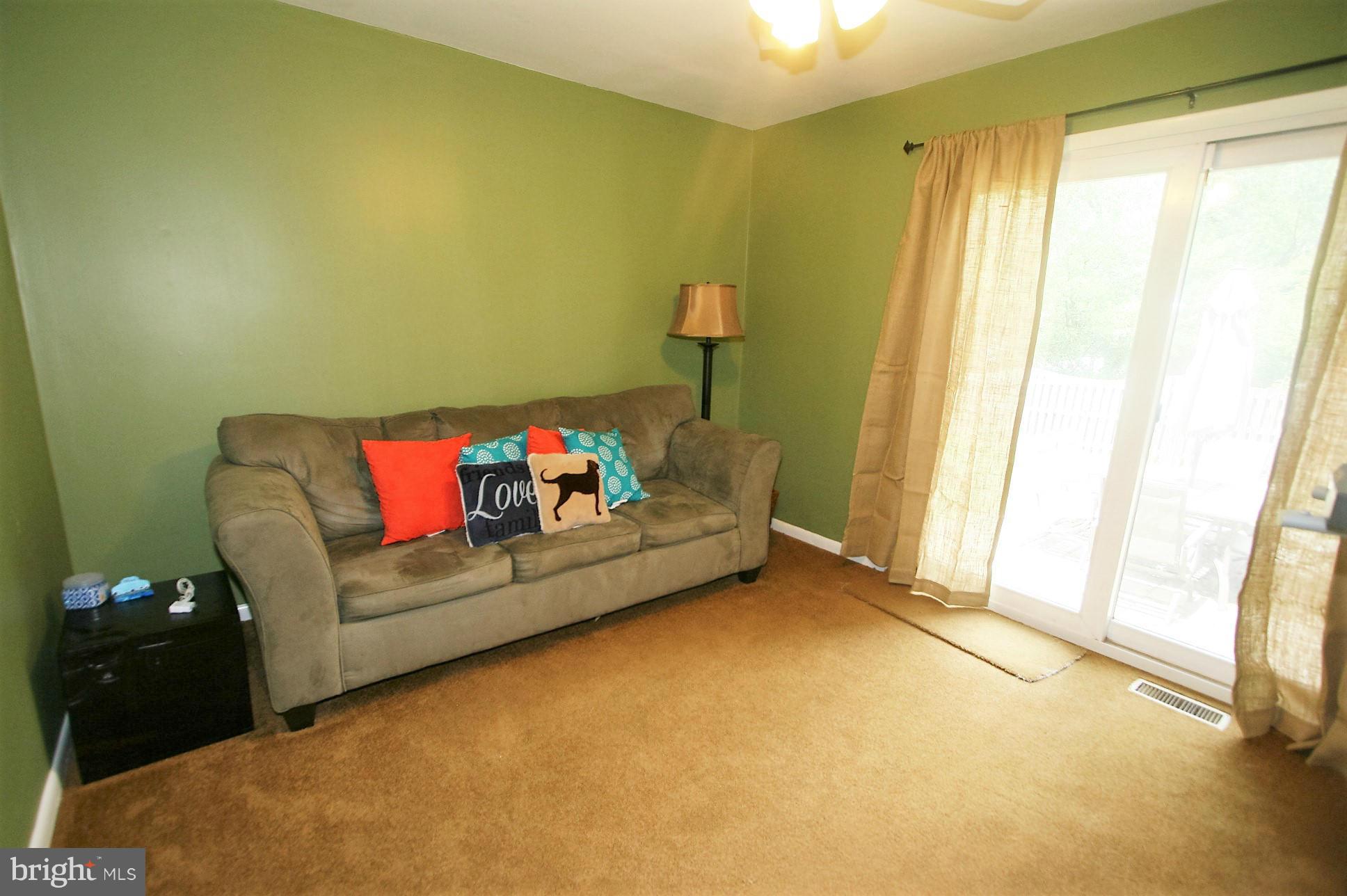 9626 Dilston Road Silver Spring, MD 20903 - Photo 13 of 30 Family Room with slider to back patio