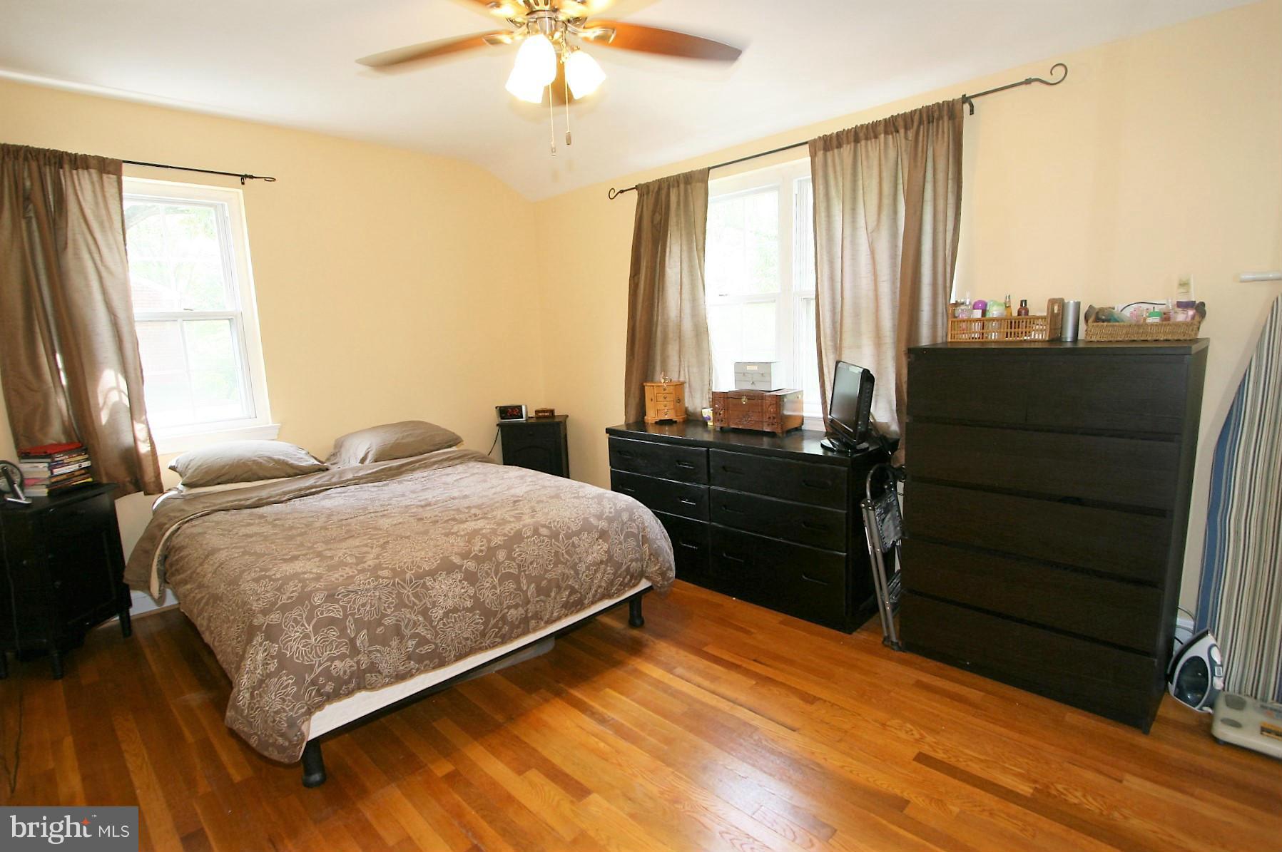 9626 Dilston Road Silver Spring, MD 20903 - Photo 17 of 30 Bedroom (Master)