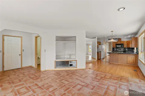 $695,000 | 5207 69th Drive Northeast, Marysville, WA 98270