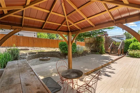 $695,000 | 5207 69th Drive Northeast, Marysville, WA 98270