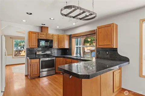 $695,000 | 5207 69th Drive Northeast, Marysville, WA 98270