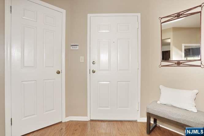 101 Quartz Lane Paterson, NJ 07501 - Photo 3 of 28