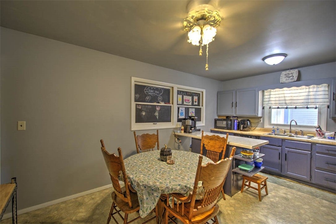 8 Imboden Drive Decatur, IL 62521 - Photo 7 of 23 Gallery Image 7