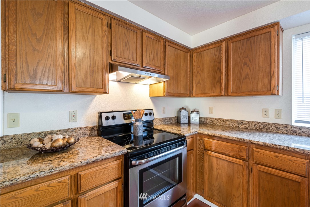 5907 Danials Loop Southeast Lacey, WA 98513 - Photo 8 of 26 Gallery Image 8