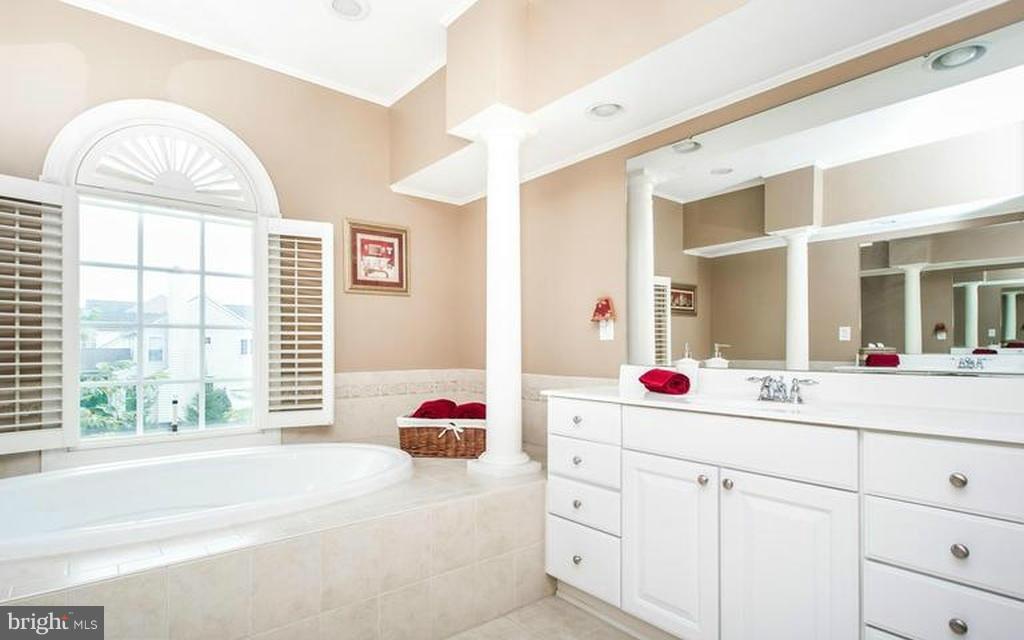 9818 Kraft Hill Road Perry Hall, MD 21128 - Photo 16 of 30 Bath