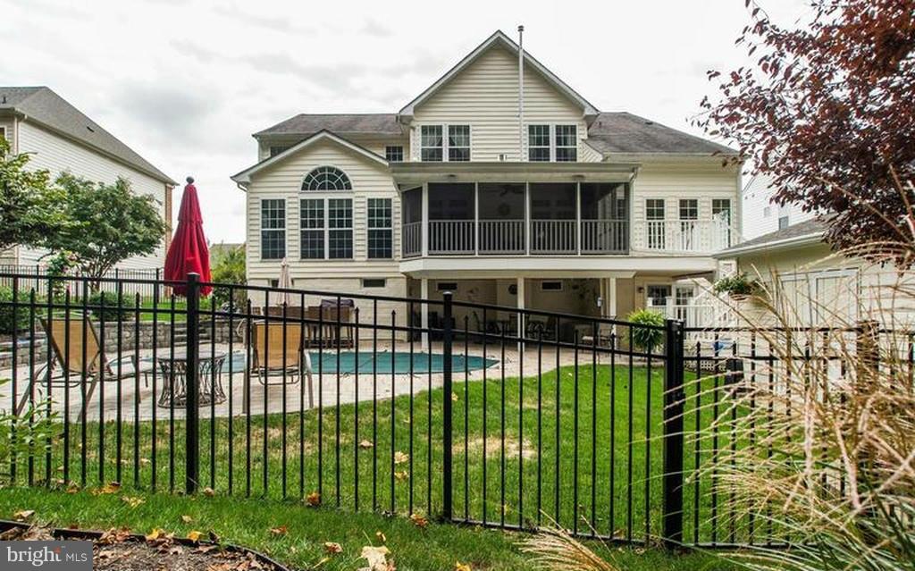 9818 Kraft Hill Road Perry Hall, MD 21128 - Photo 26 of 30 Exterior (Rear)