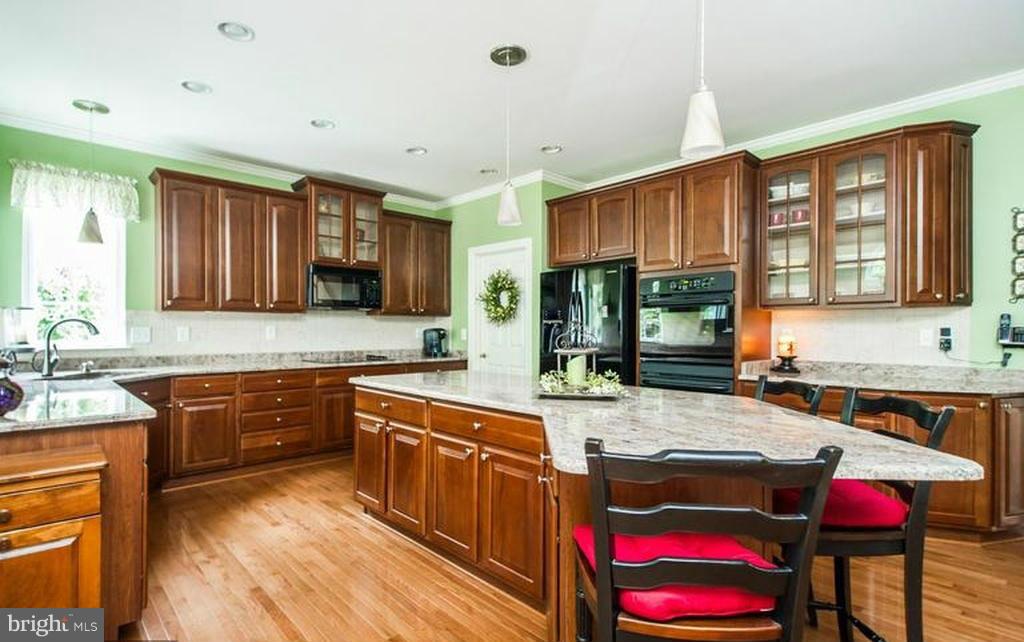 9818 Kraft Hill Road Perry Hall, MD 21128 - Photo 8 of 30 Kitchen