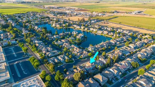 $739,900 | 3820 Lakeside Drive, Modesto, CA 95355