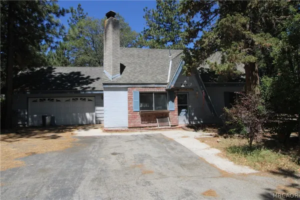 $289,000 | 346 Victoria Lane, Sugarloaf, CA 92386