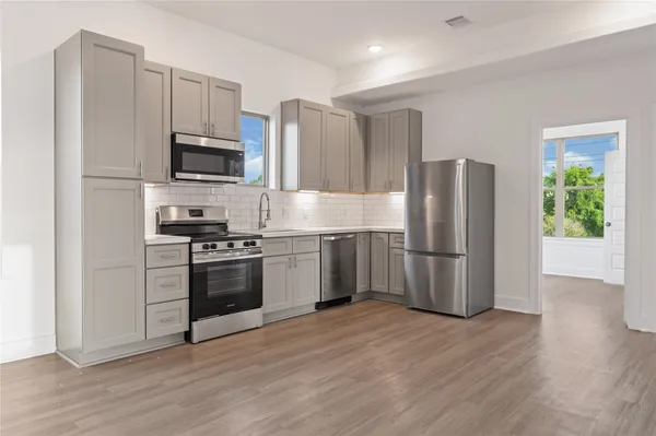 $2,450 | 5623 Eskridge Street, Unit A, Houston, TX 77023