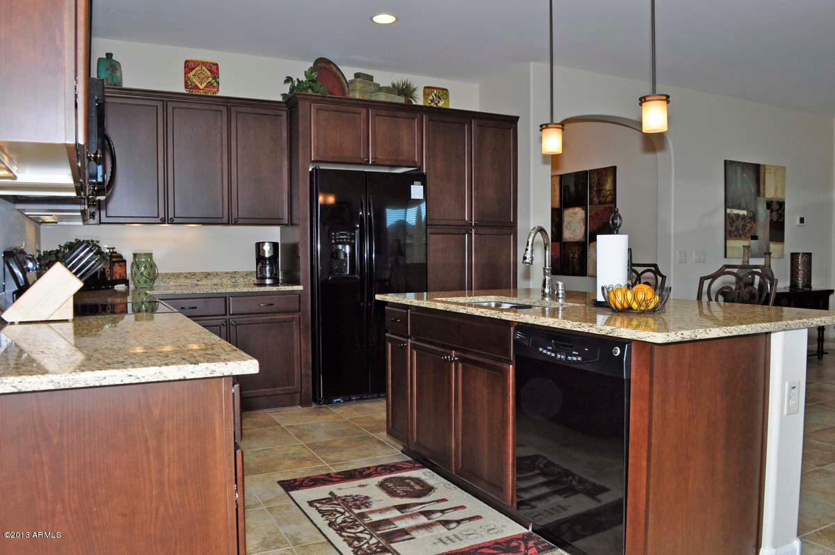 16765 West Berkeley Road Goodyear, AZ 85395 - Photo 8 of 24 Kitchen4