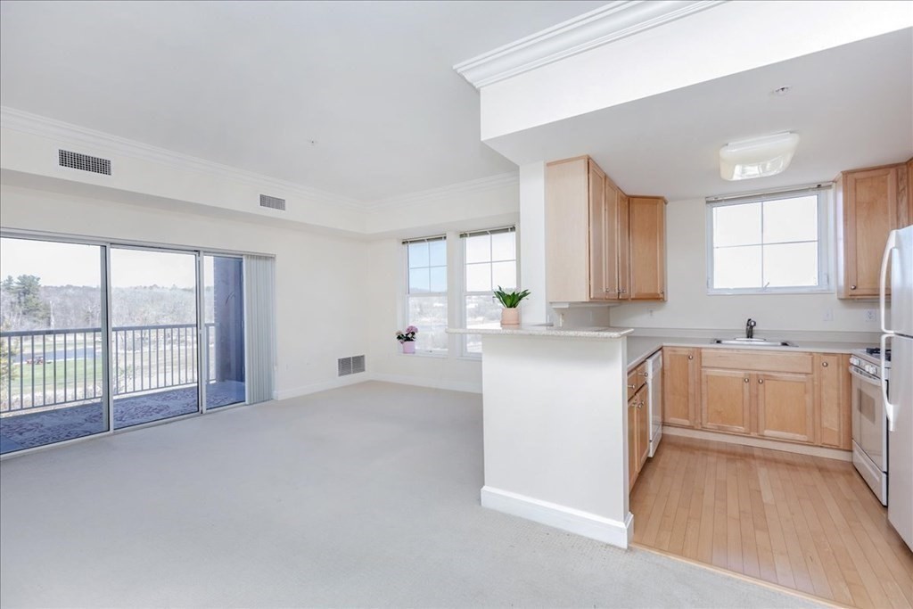 36 Village Road, Unit 302 Middleton, MA 01949 - Photo 14 of 42