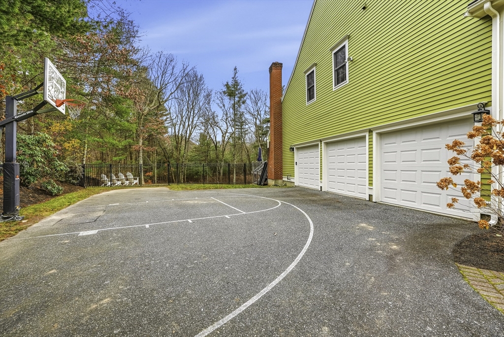 20 Thayer Road Mendon, MA 01756 - Photo 33 of 42