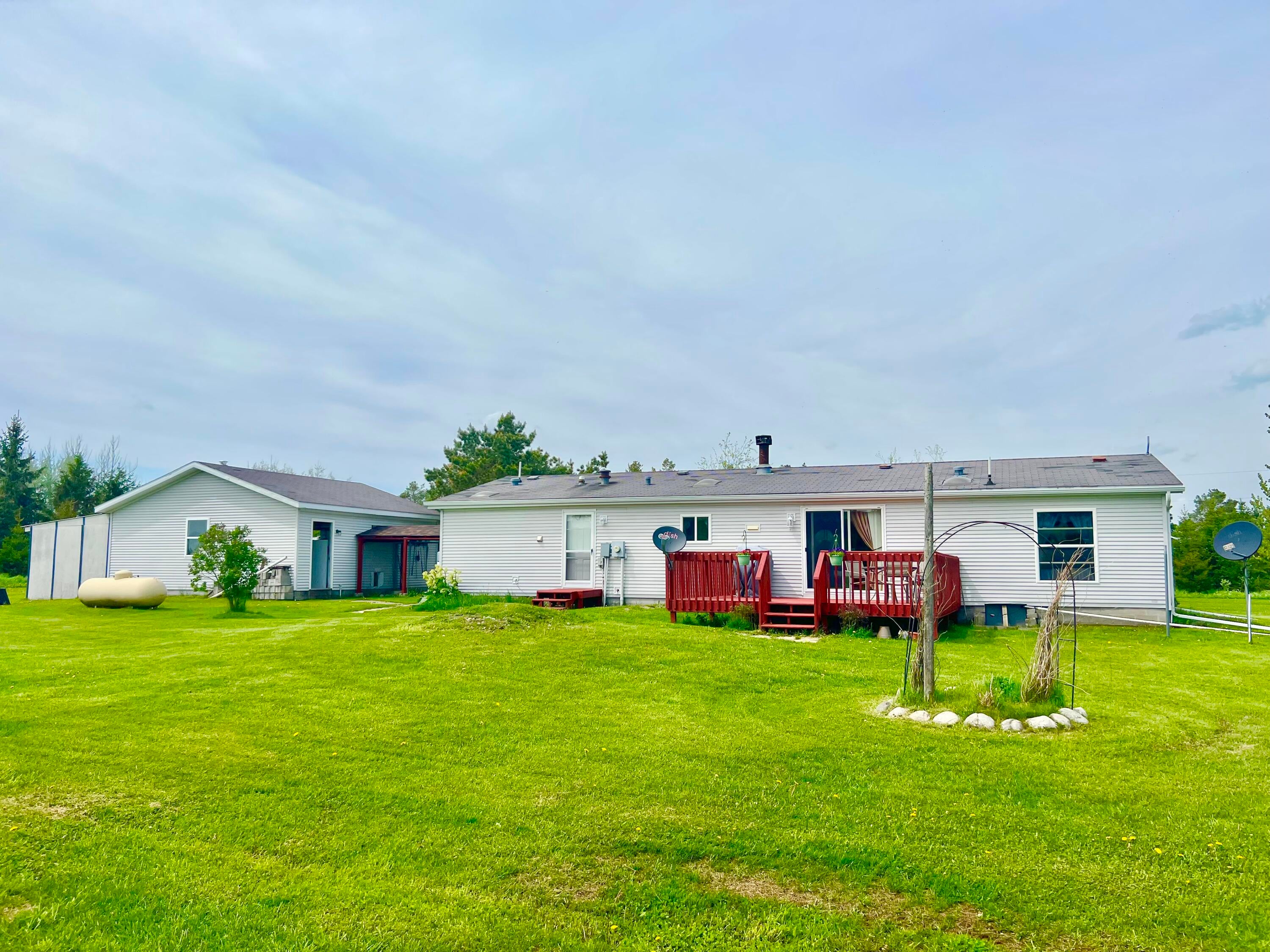 6475 West 11 Mile Road Dafter, MI 49724 - Photo 6 of 35 Gallery Image 6