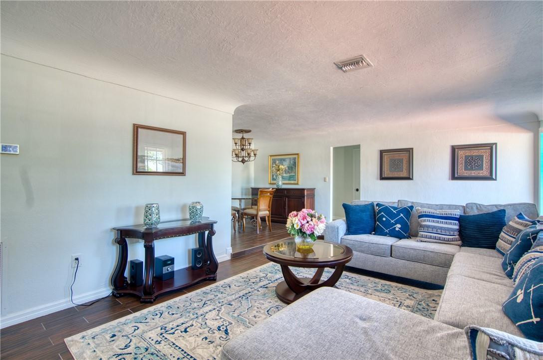 3513 East Shore Road Miramar, FL 33023 - Photo 4 of 13 Photo 4