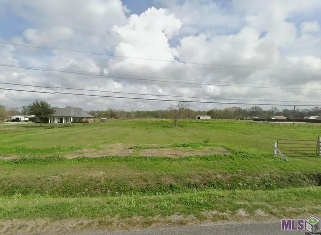 $270,000 | 807 South Waterplant Road, Thibodaux, LA 70301
