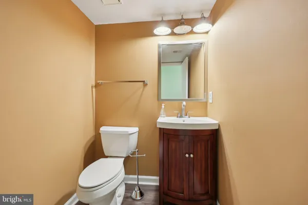 $640,000 | 8309 Linden Oaks Court, Lorton, VA 22079