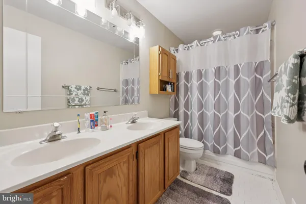 $640,000 | 8309 Linden Oaks Court, Lorton, VA 22079