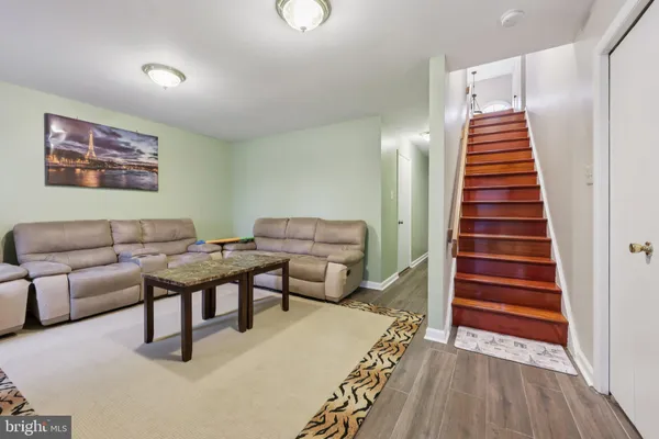 $640,000 | 8309 Linden Oaks Court, Lorton, VA 22079