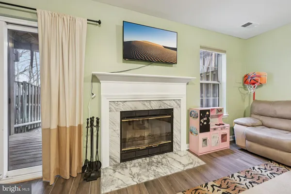 $640,000 | 8309 Linden Oaks Court, Lorton, VA 22079