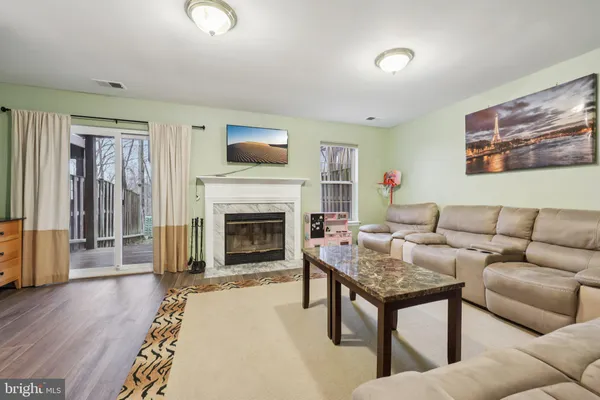 $640,000 | 8309 Linden Oaks Court, Lorton, VA 22079