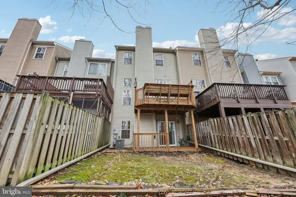 $640,000 | 8309 Linden Oaks Court, Lorton, VA 22079