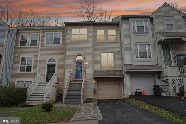 $640,000 | 8309 Linden Oaks Court, Lorton, VA 22079