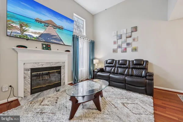 $640,000 | 8309 Linden Oaks Court, Lorton, VA 22079